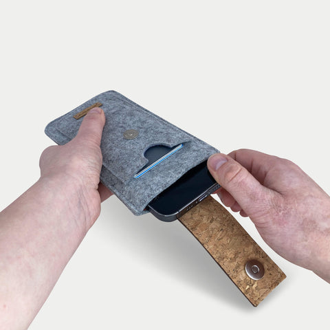 Étui pour iPhone 16e | avec fermeture magnétique et compartiment supplémentaire | gris clair - Shapes | modèle HAKA