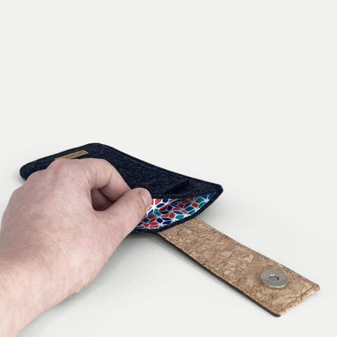 Étui pour Fairphone 3 | avec fermeture magnétique et compartiment supplémentaire | anthracite - Colorful | Modèle HAKA