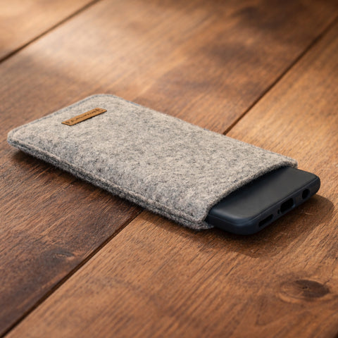 Coque de téléphone sur mesure | en feutre et coton biologique | gris clair - Coloré | Modèle "LAISSER"