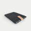 Hoes voor MacBook Pro M3 Max | met magnetische sluiting en extra vak  | antraciet - Bloom | Model "HAKA"