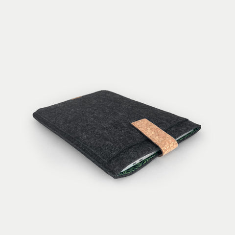 Housse pour ordinateur portable personnalisée | avec fermeture magnétique et compartiment supplémentaire | anthracite - rayures | Modèle "HAKA"