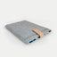 Hoes voor MacBook Pro M3 Max | met magnetische sluiting en extra vak  | lichtgrijs - vormen | Model "HAKA"