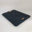 Hoes voor MacBook Pro M3 Max | met magnetische sluiting en extra vak  | antraciet - Kleurrijk | Model "HAKA"