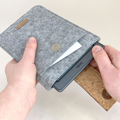 Op maat gemaakte eReader-hoes | met magnetische sluiting en extra vak | lichtgrijs - Kleurrijk | Model "HAKA"