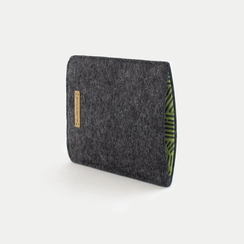 Telefoonhoesje voor Fairphone 6 | van vilt en biologisch katoen | antraciet - stripes | Model "LET"