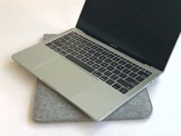 Housse ordinateur portable sur mesure | en feutre et coton biologique | gris clair - Coloré | Modèle "LAISSER"