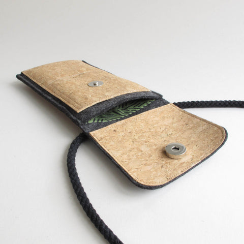 Schoudertas voor Motorola Razr 40 | gemaakt van vilt en biologisch katoen | antraciet - strepen | Model KEDJA