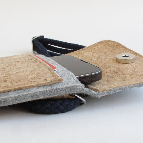 Schoudertas voor Fairphone 4 | gemaakt van vilt en biologisch katoen | lichtgrijs - bloei | Model KEDJA