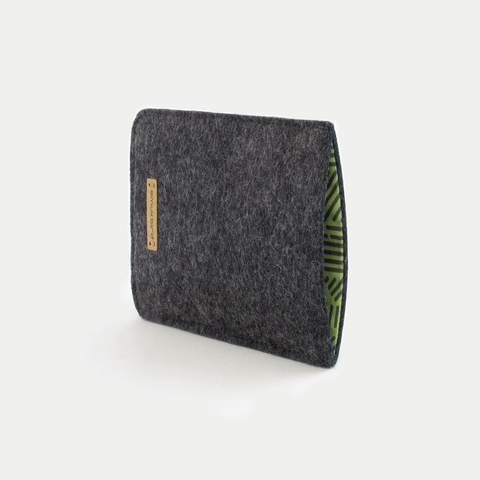 Housse de téléphone pour Xiaomi Poco M5  | en feutre et coton biologique | anthracite - rayures | Modèle "LAISSER"