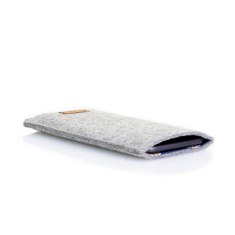 Housse de téléphone pour Xiaomi Poco X5 Pro | en feutre et coton biologique | gris clair - floraison | Modèle "LAISSER"