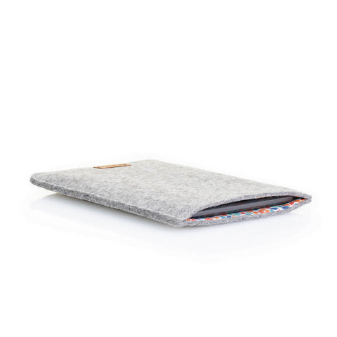 Hoes voor Kindle Paperwhite 10 | gemaakt van vilt en biologisch katoen | lichtgrijs - kleurrijk | Model "LET"