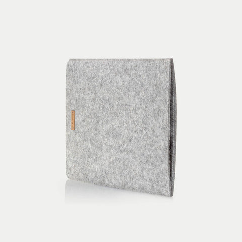 Housse pour iPad Pro 12,9" - 6e Gén | en feutre et coton biologique | gris clair - pistes | Modèle "LAISSER"