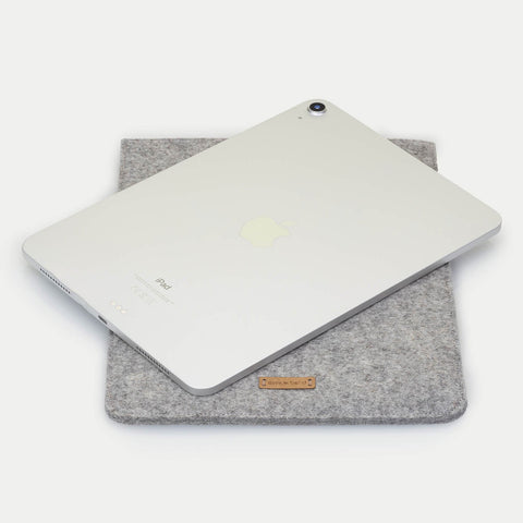 Coque pour Galaxy Tab A9 Plus | en feutre et coton biologique | gris clair - floraison | Modèle "LAISSER"